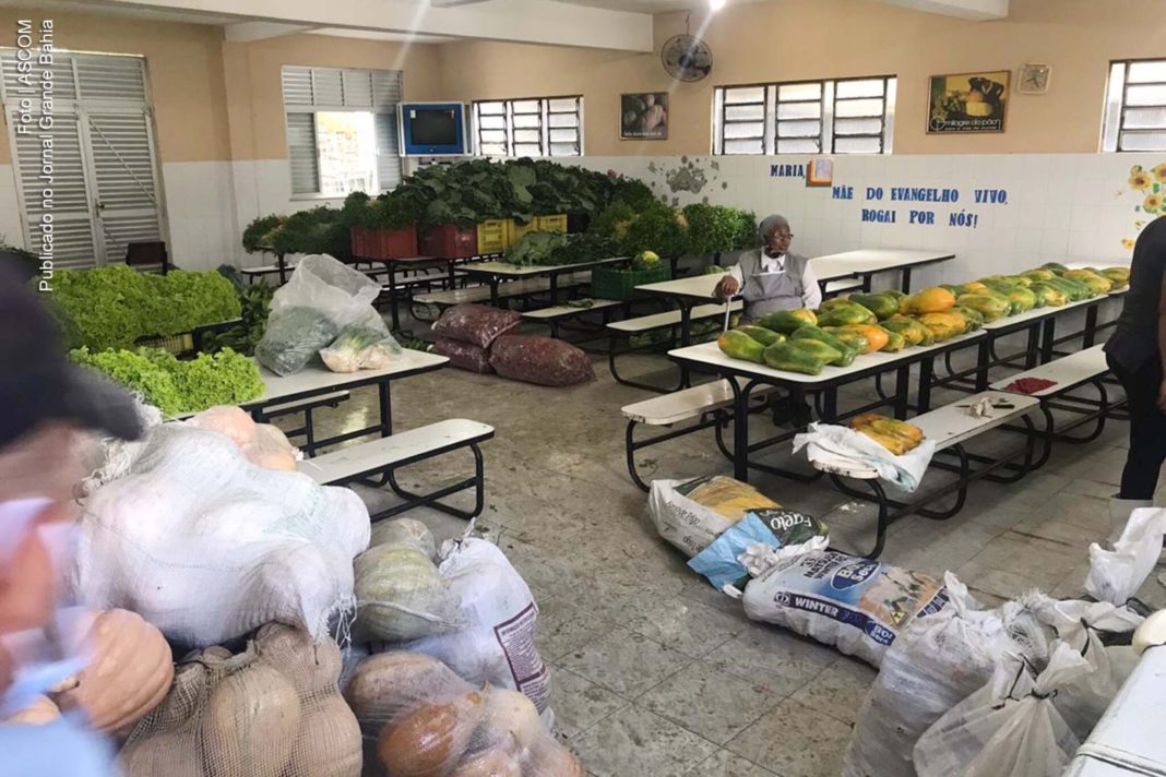 Dispensário de Santana recebe doação de alimentos do Governo