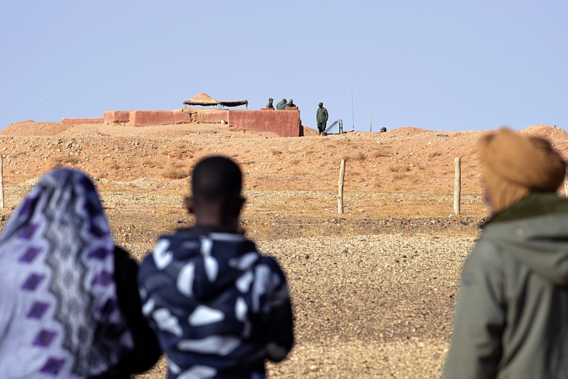 ALGERIA-MOROCCO-WSAHARA-CONFLICT-WALL